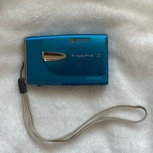 Fujifilm Finepix z20 digital camera
